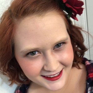 Meet your Posher, Kay